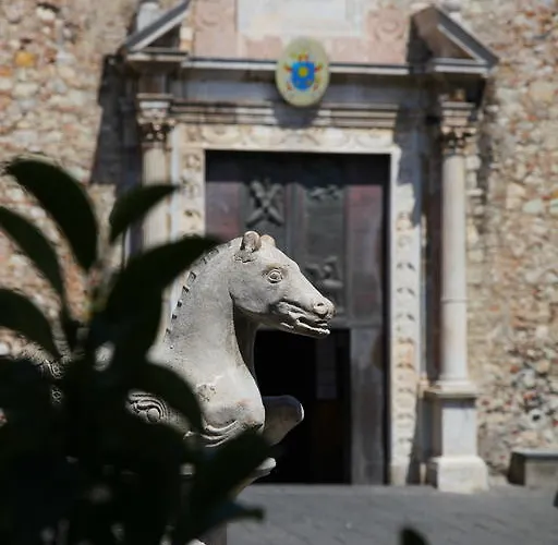 Oda ve Kahvaltı Duomo Di 3*